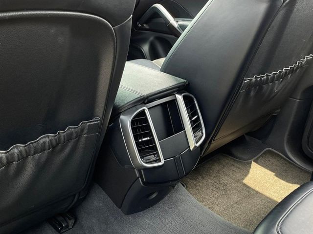 Porsche保時捷 Cayenne   第16張相片