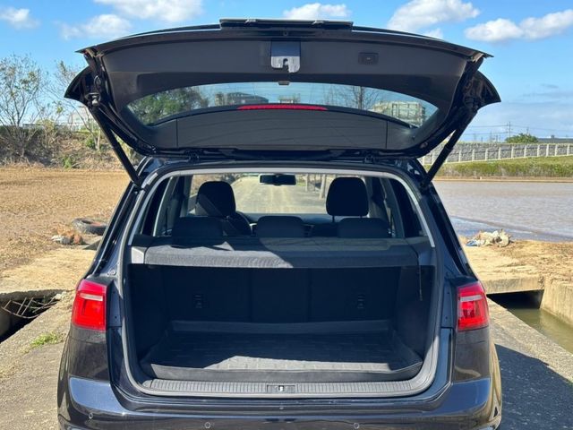 Volkswagen 福斯 Golf  第7張相片
