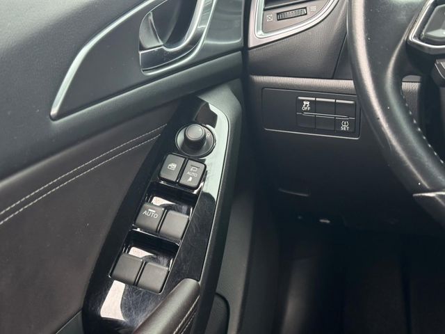 Mazda Mazda3  第1張相片