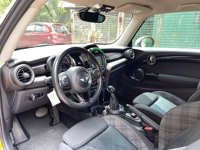 MINI Cooper S  第8張相片