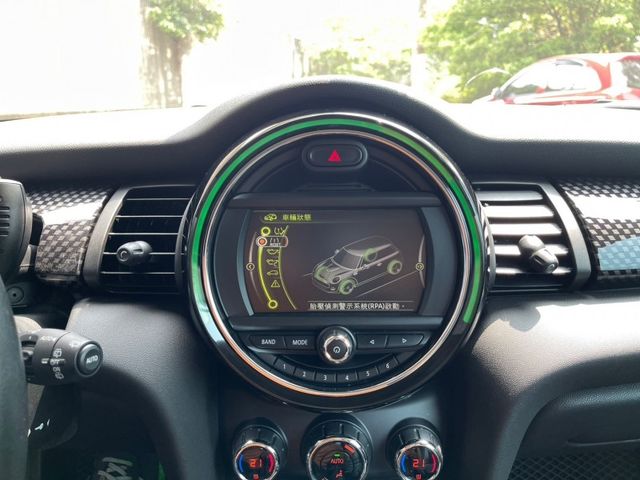 MINI Cooper S  第12張相片