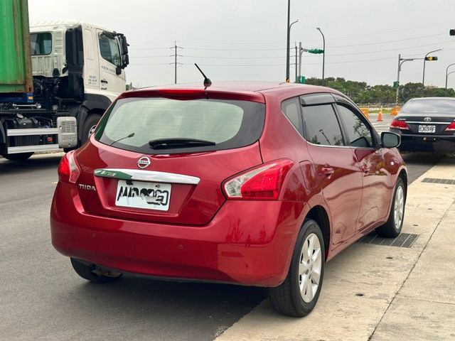 Nissan Tiida  第7張相片