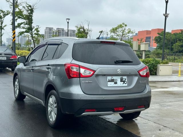 Suzuki SX4  第5張相片