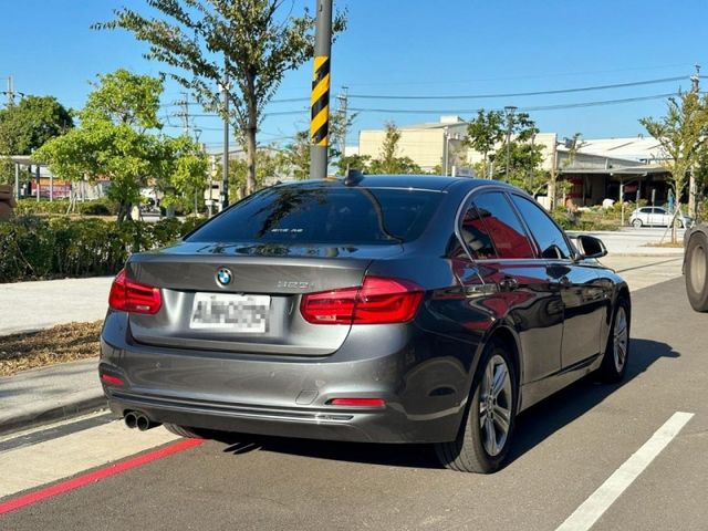 BMW/ 寶馬 320i Sport Line  第7張相片