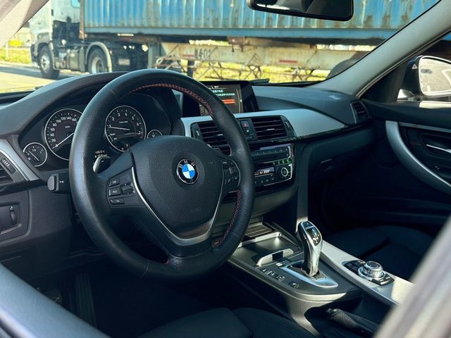 BMW/ 寶馬 320i Sport Line  第11張相片