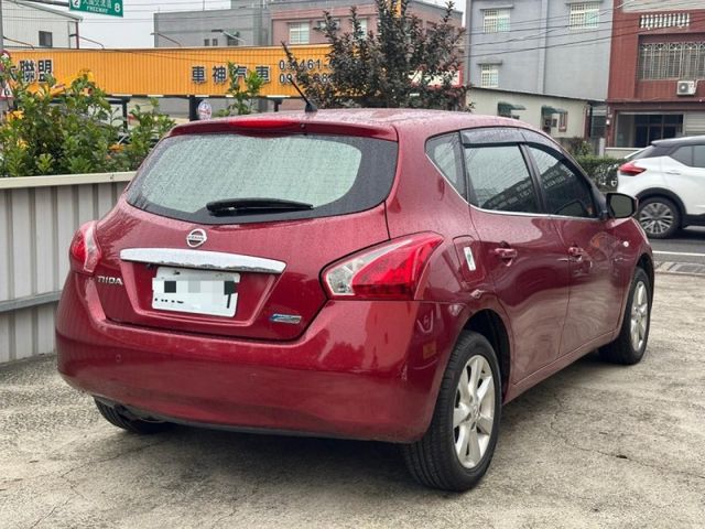 Nissan Tiida  第9張相片