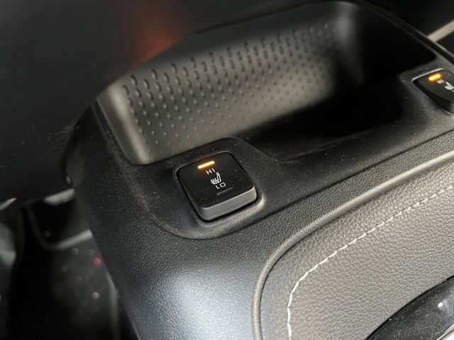 Toyota Auris  第16張相片