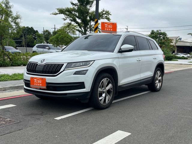 2018  KODIAQ  4X4 白色  第4張相片