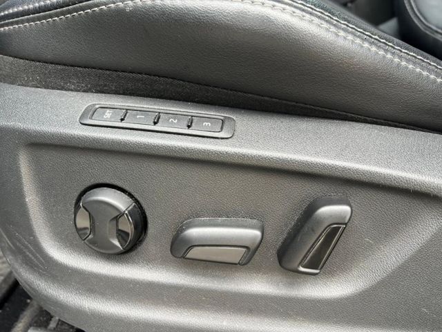 2018  KODIAQ  4X4 白色  第14張相片