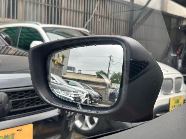 Mazda Mazda2  第2張相片