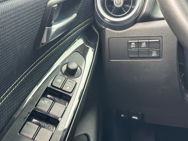 Mazda Mazda2  第15張相片