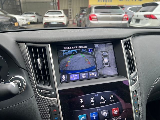 Infiniti Q50  第17張相片