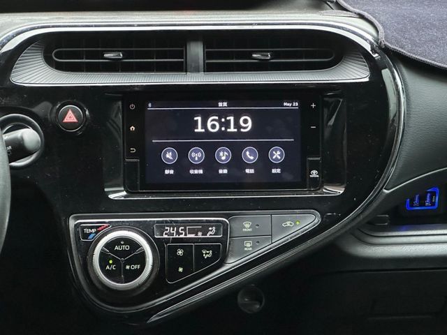 Toyota Prius  第1張相片
