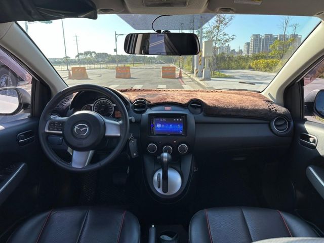 Mazda Mazda2  第11張相片