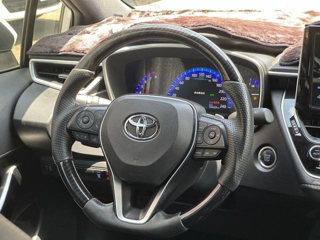 Toyota Auris  第13張相片