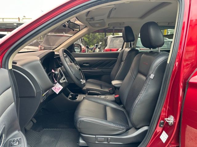 Mitsubishi Outlander  第13張相片