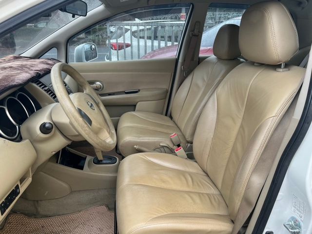 Nissan Tiida  第8張相片