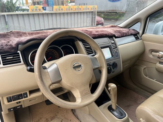 Nissan Tiida  第9張相片
