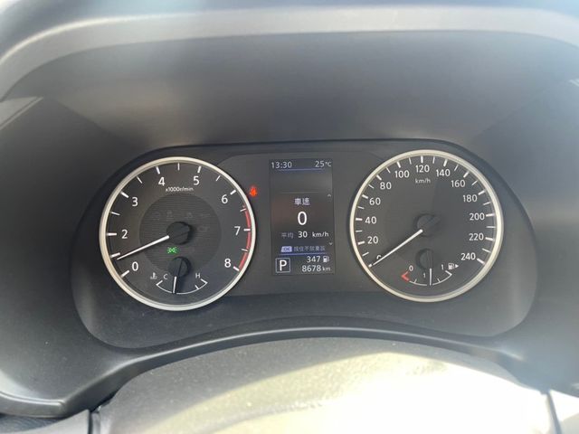 Nissan Sentra  第13張相片