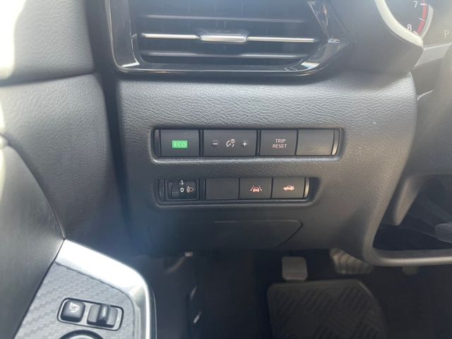 Nissan Sentra  第15張相片