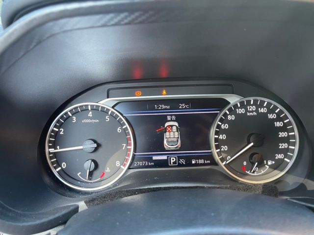 Nissan Juke  第13張相片