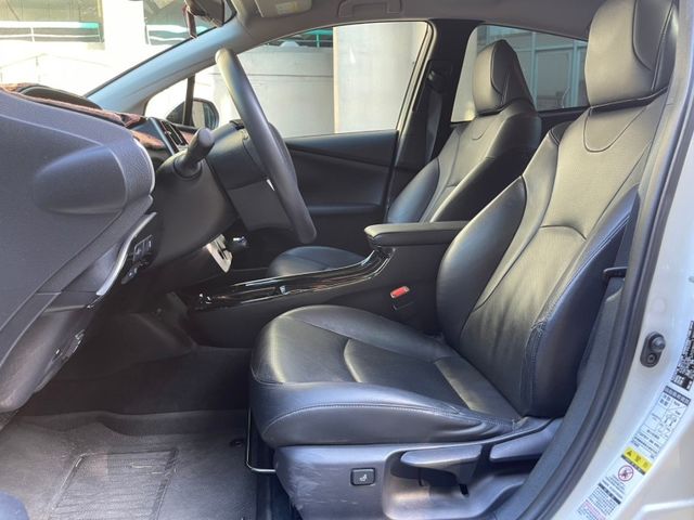 Toyota Prius  第9張相片