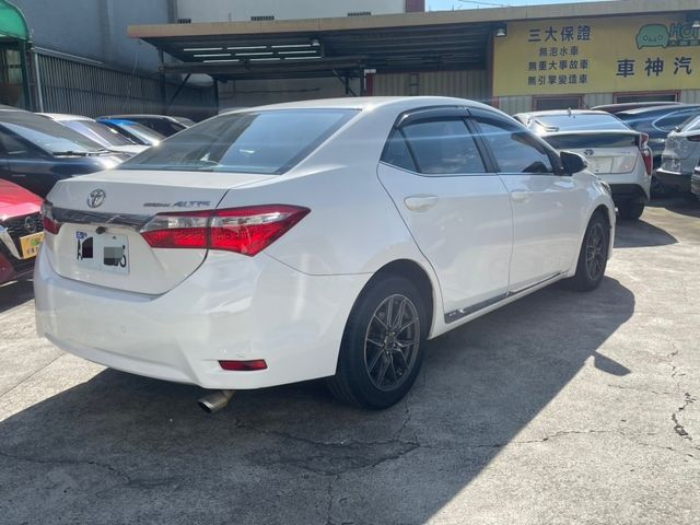 Toyota ALTIS  第5張相片