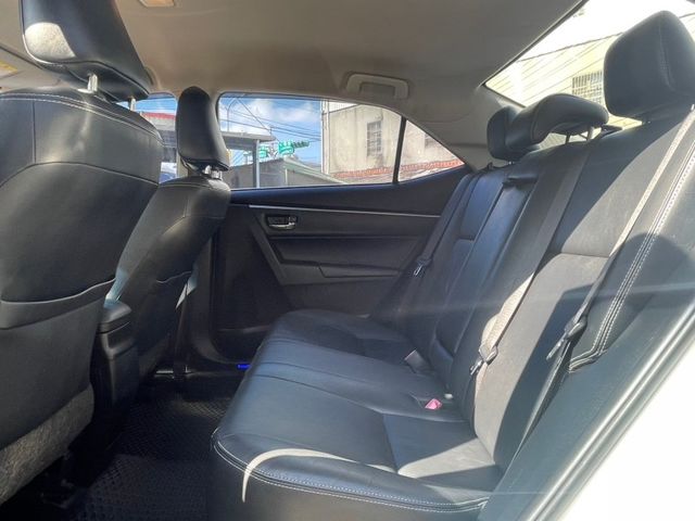 Toyota ALTIS  第9張相片