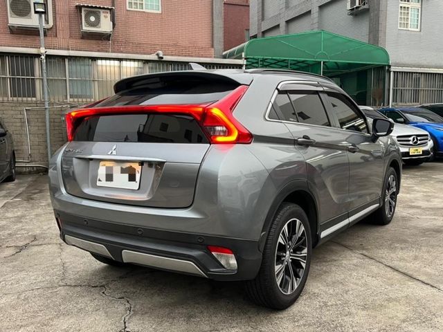 Mitsubishi Eclipse Cross  第6張相片