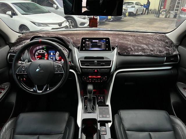 Mitsubishi Eclipse Cross  第10張相片