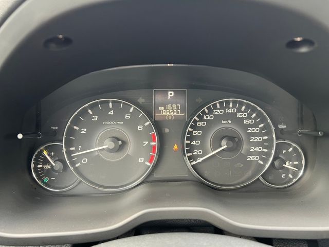 Subaru Legacy  第11張相片
