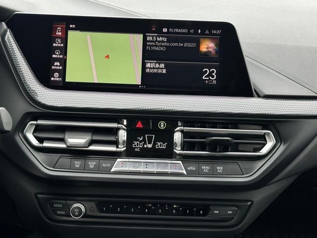 BMW/ 寶馬 118i 運動版  第15張相片