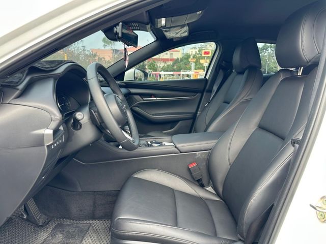 Mazda Mazda3  第6張相片
