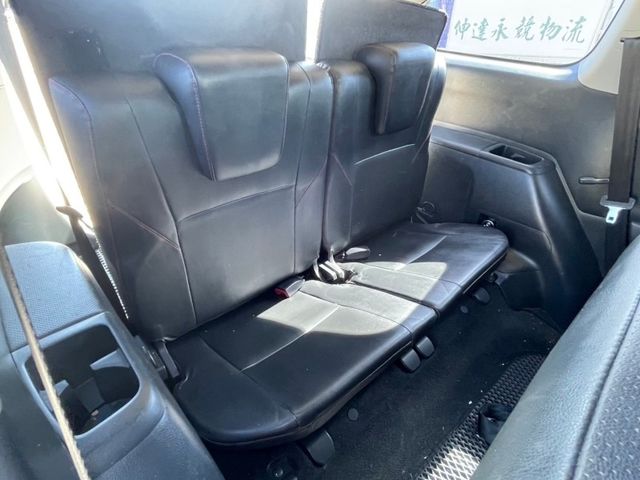 Toyota Wish  第8張相片