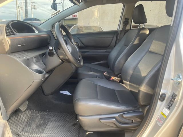 Toyota SIENTA  第6張相片