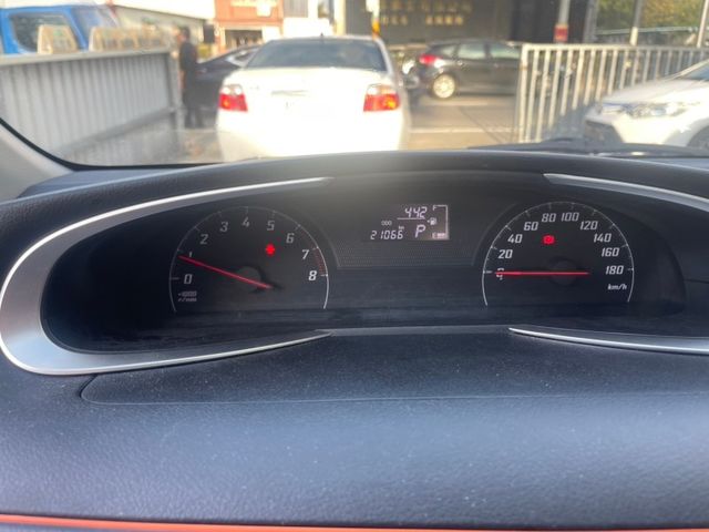 Toyota SIENTA  第8張相片