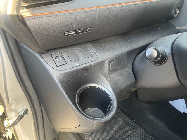 Toyota SIENTA  第13張相片