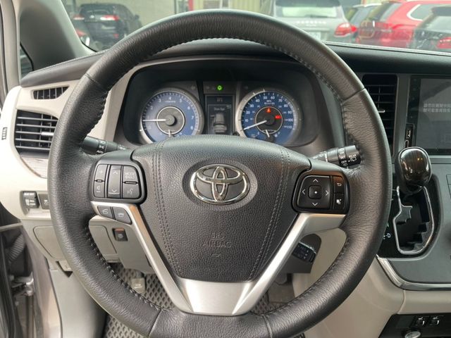 Toyota Sienna  第9張相片