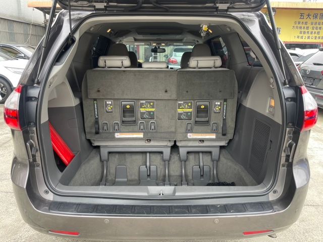 Toyota Sienna  第21張相片