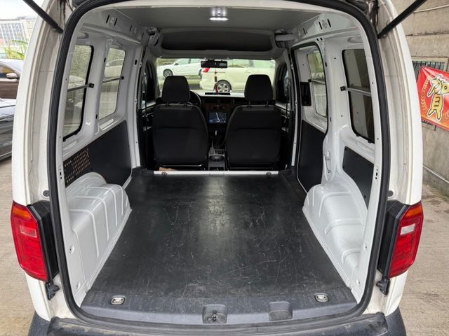 Volkswagen 福斯 Caddy  第12張相片