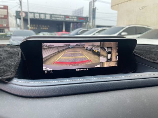 Mazda CX-30  第15張相片