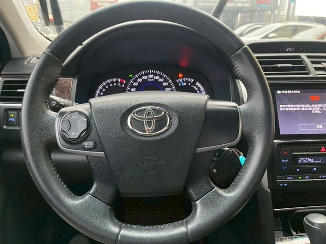 Toyota Camry  第9張相片