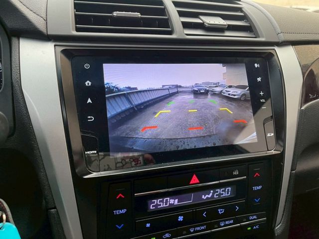 Toyota Camry  第12張相片