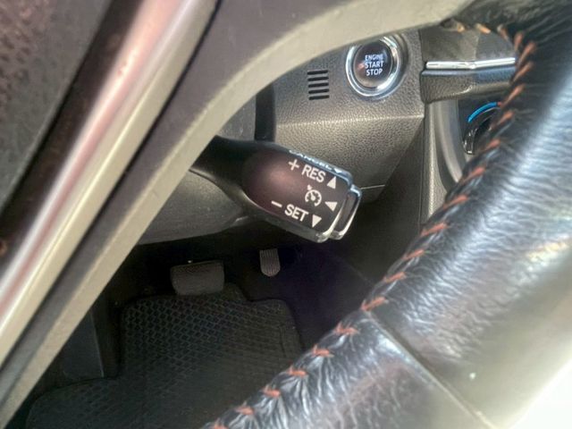 Toyota ALTIS  第9張相片