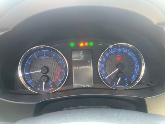 Toyota ALTIS  第10張相片