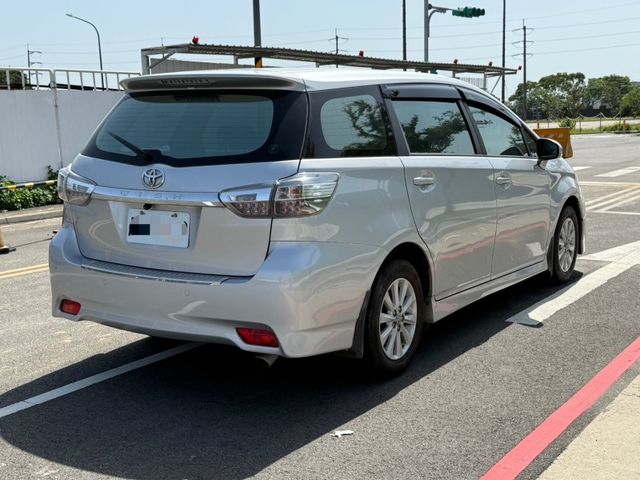 Toyota Wish  第4張相片
