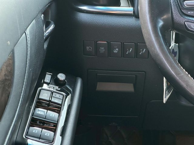 Toyota ALPHARD  第16張相片