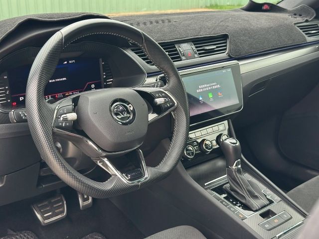 Skoda Superb  第11張相片