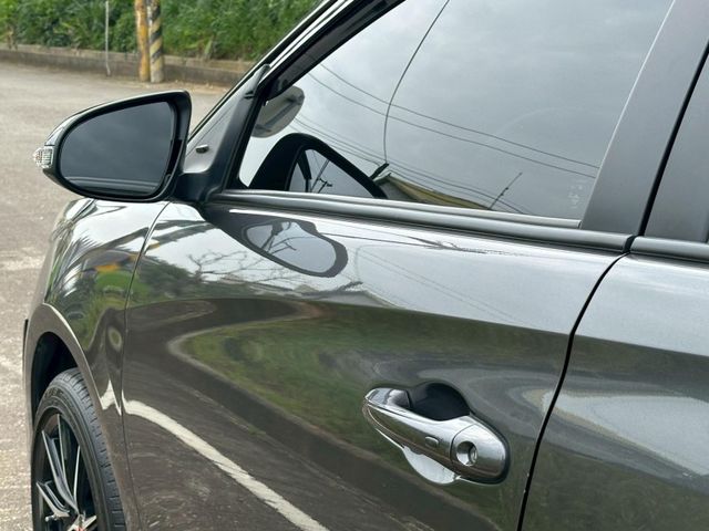Toyota Yaris  第5張相片