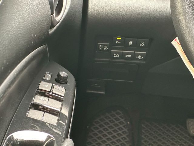 Toyota Yaris  第11張相片